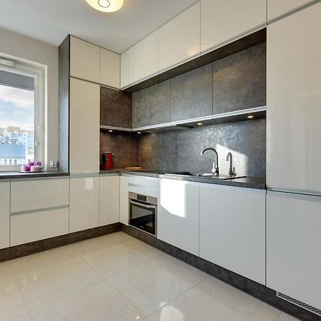 Aviator White Apartment Гданск Екстериор снимка